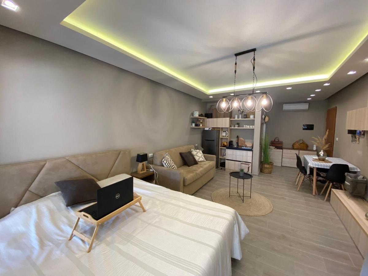 Qerret Boutique Studio Apartment Golem  Buitenkant foto