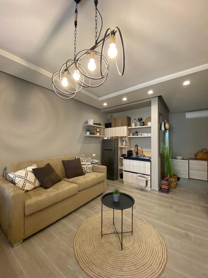 Qerret Boutique Studio Apartment Golem  Buitenkant foto