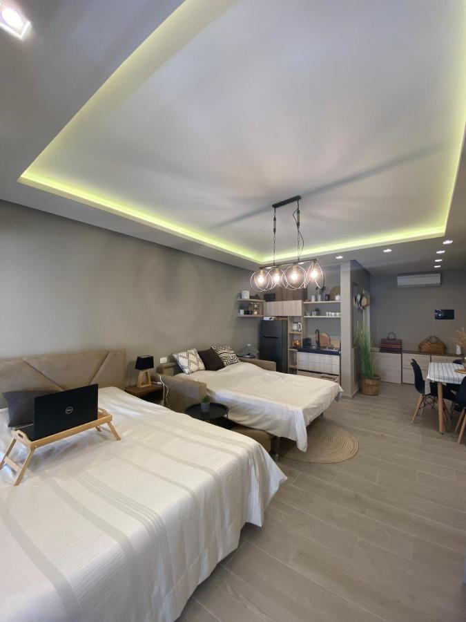 Qerret Boutique Studio Apartment Golem  Buitenkant foto