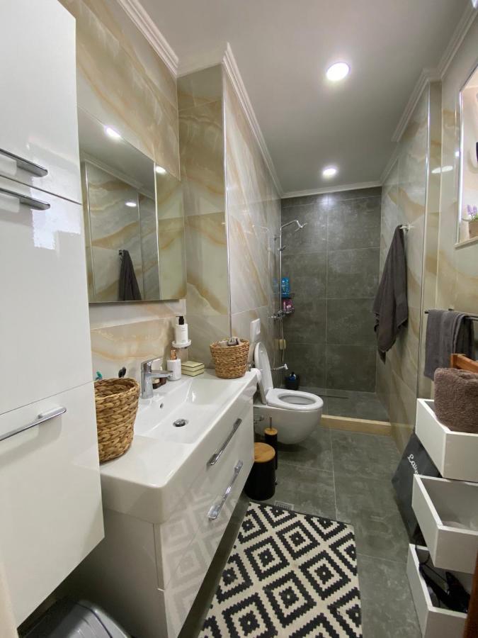 Qerret Boutique Studio Apartment Golem  Buitenkant foto